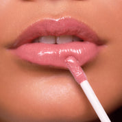 ملمع الشفاه اللؤلؤي